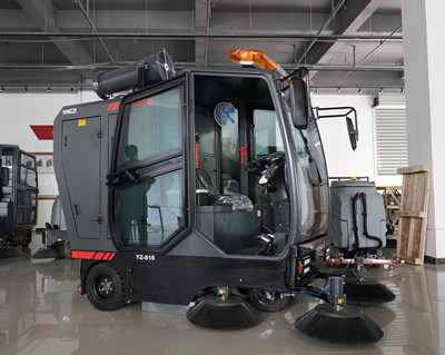 駕駛式掃地機(jī) 駕駛式掃地機(jī)