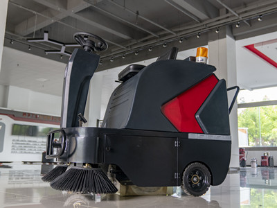 駕駛式掃地機(jī) 駕駛式掃地機(jī)